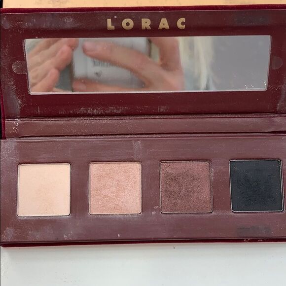 LORAC 4 piece eyeshadow set (16 colors) - Picture 4 of 6